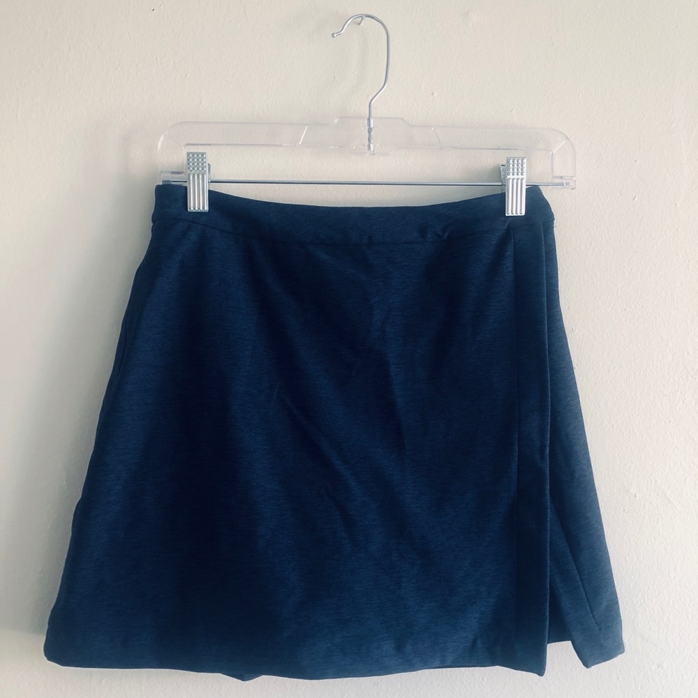 Outdoor voices skort size S